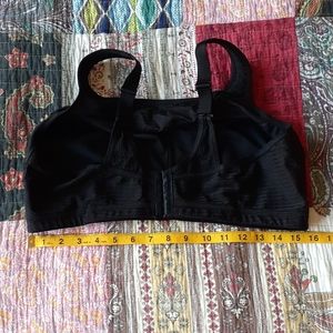 Workout bra 42D black.